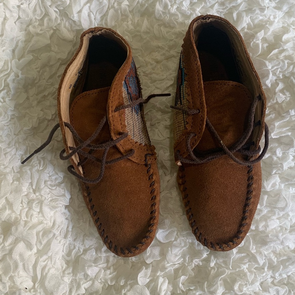 MINNETONKA shoes - Picture 4 of 6